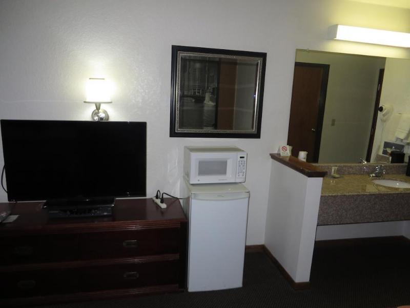 Super 8 By Wyndham Dixon Motel Eksteriør bilde
